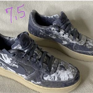 Nike shoes 6Y - Women’s 7.5